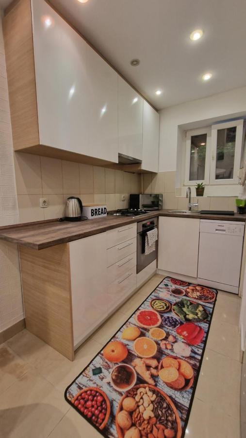 Apartman Roses ザグレブ エクステリア 写真